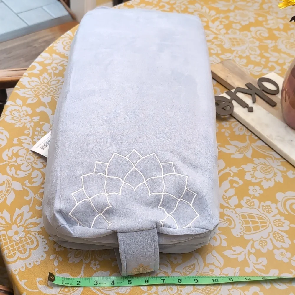 Yoga Bolster - Picture 2 of 8
